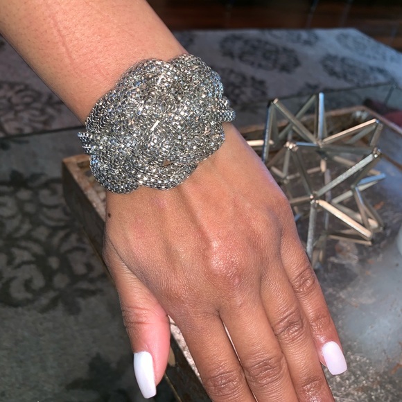 Knot bracelet - Picture 3 of 3